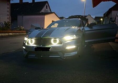 Ford Mustang 2.3 EcoBoost Auto -