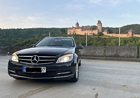 Mercedes-Benz C 250 CDI 4MATIC T AVANTGARDE Autom. AVANTGARDE