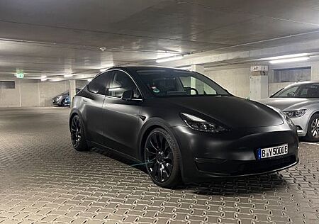 Tesla Model Y Performance Dual Motor