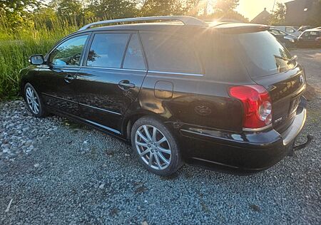 Toyota Avensis Combi Sol 2.0-l-VVT-i Sol