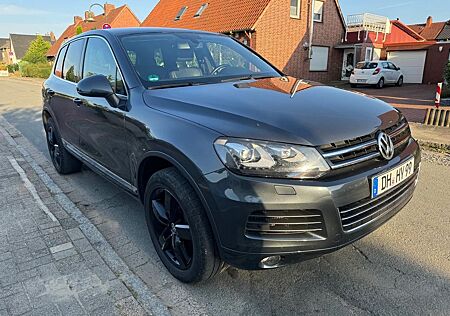 VW Touareg Volkswagen 3.0 V6 TDI Tiptronic Edition X BMT E...