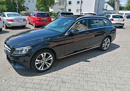 Mercedes-Benz C 200 T 4Mat. PANORAMA DIST.LED DAB COMAND AHK