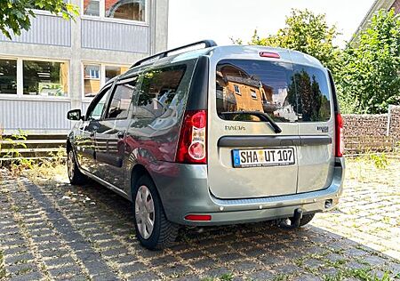 Dacia Logan 1.6 16V sehr gepflegtes kombilimosuine