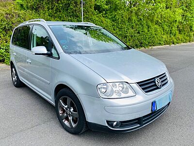Volkswagen Touran 1.6 FSI Aut TÜV-NEU PDC|AHK|NAV|KLIMA|ALW