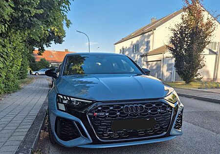 Audi RS3 2.5Sportback-Keramik,B&O,AGA,Matrix,Head-Up