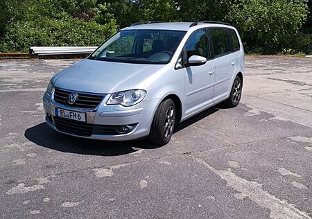 VW Touran Volkswagen 2.0 TDI 103kW DSG DPF -