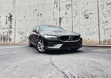 Volvo V60 Kombi Momentum Pro LED PANO 1ERH KAM