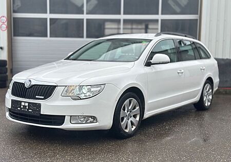 Skoda Superb Combi Greenline NAVI PDC SHZ TÜV NEU