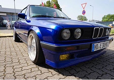 BMW 318i