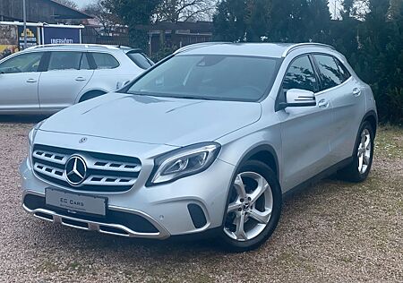 Mercedes-Benz GLA 180 *NAVI*SITZHZG*LED*PDC*TEILLEDER*