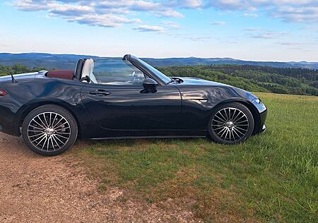 Mazda MX-5 RF 2.0 SKYACTIV-G Ad'vantage Design Ad'...