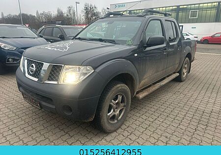 Nissan Navara Automatik 2.5 Diesel - 4X4