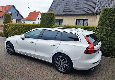 Volvo V60 T6 Recharge AWD Geartronic Inscription R...