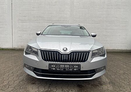 Skoda Superb Combi 2.0 TDI Style