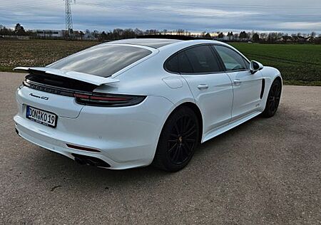 Porsche Panamera GTS GTS AHK