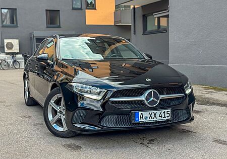 Mercedes-Benz A 180 A 180d Kamera Burmester Distronik