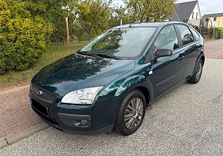 Ford Focus 1.6 Ambiente 75tkm Tüv 5/27