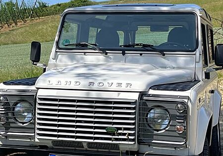 Land Rover Defender 90 TD4 Station Wagon E E