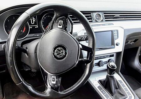 VW Passat Variant Volkswagen 2.0 TDI Comfortline Variant C...
