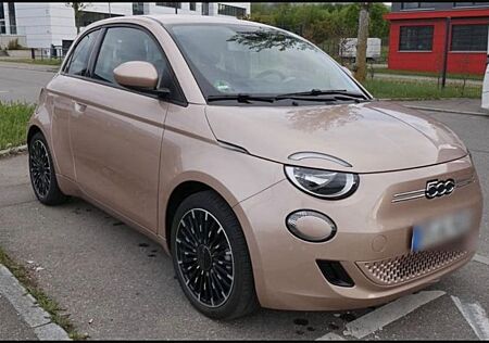 Fiat 500E 3+1 / SHZ / SKR 17" / TOP Gepflegt