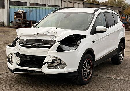 Ford Kuga Titanium TEMPO, AC, MOTOR OK