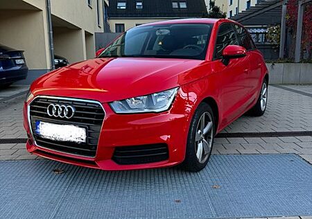 Audi A1 1.0 TFSI ultra 60kW Sportback -Bose Sound