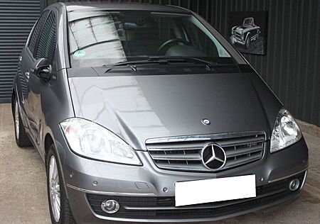 Mercedes-Benz A 180 gebraucht kaufen Mercedes-Benz A 180 CDI Automatik Leder Navi Tempomat