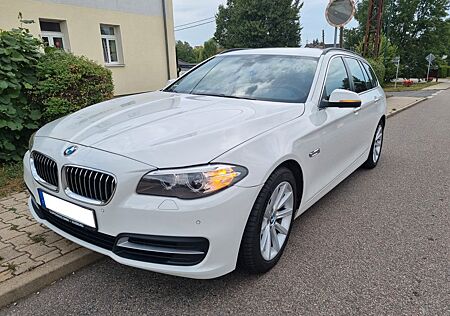 BMW 520d xDrive Touring A -