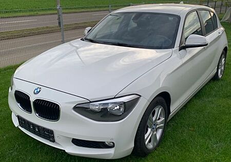 BMW 116i -Navi,Sitzheizung,PDC,Klimaautomatic