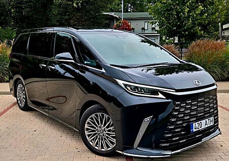 Lexus LM 350h Luxury Awd 4 seat, Upe 144.000 eur