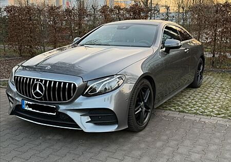 Mercedes-Benz E 220 E220d Coupé | AMG Line | Panorama | Burmester