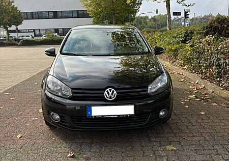 VW Golf Volkswagen 1.2 TSI 63 kW MATCH 2. Hand schwarz