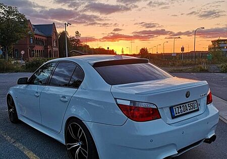 BMW 550i 4,8L V8 Sommerauto Automatik M-Paket
