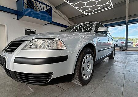 VW Passat Volkswagen Lim. Family TÜV Neu Service Neu