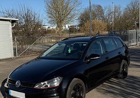 VW Golf Volkswagen 7 in gutem Zustand