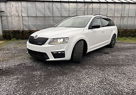 Skoda Octavia 2.0 TDI DSG RS Combi RS Alu Gewinde Tüv