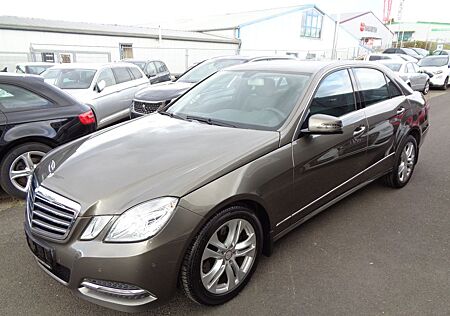 Mercedes-Benz E 250 Lim. CGI BlueEfficiency*Avantgarde*Massage