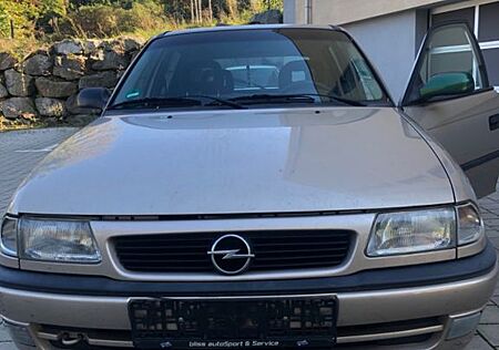 Opel Astra 1.6 Automatik -