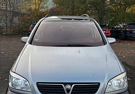 Opel Zafira 1.8 16V / 7 Sitzer / Tüv Neu