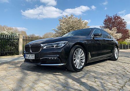BMW 730d xDrive -Laser HUD Nightvi. sehr gepf.