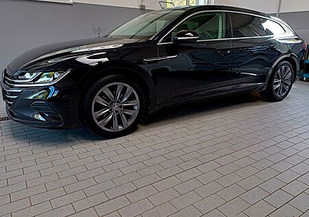 VW Arteon Volkswagen 2.0 TDI SCR DSG Shooting Brake -
