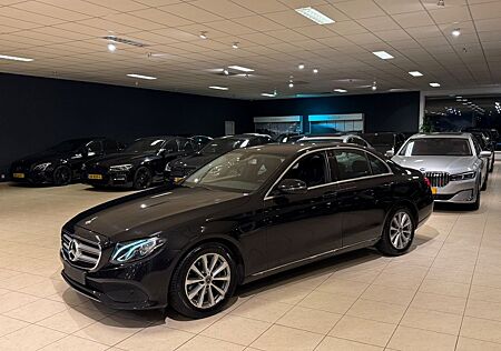 Mercedes-Benz E 220 E220 d*AUT9*AVANTGARDE*WIDESCREEN*LED*STZH*