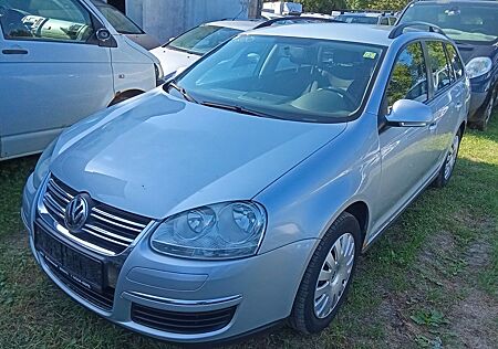 VW Golf Volkswagen V Variant Trendline