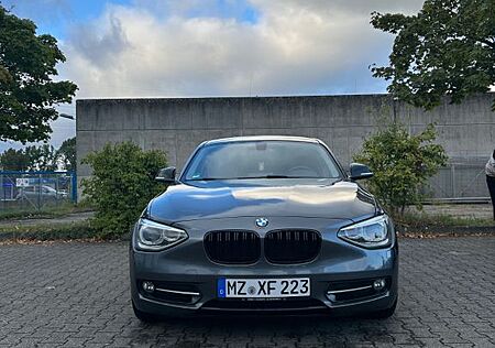 BMW 116d EfficientDynamics Edit. Sport Line Spor...