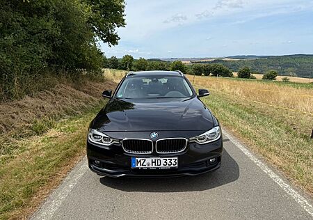 BMW 318d Touring Advantage Advantage