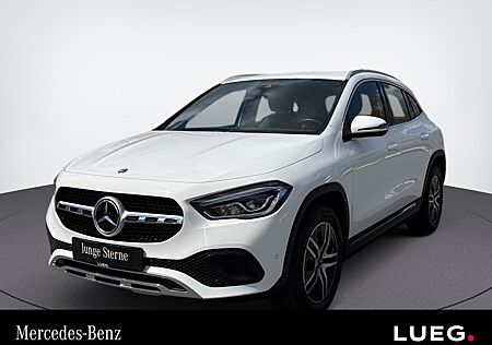 Mercedes-Benz GLA 200 PROGRESSIVE+AHK+RÜCKFKAM+KLIMAAUT+AMBIEN