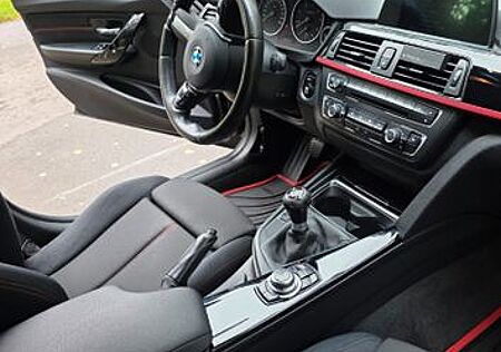 BMW 316d Touring Sport Line, M-Paket Lenkrad