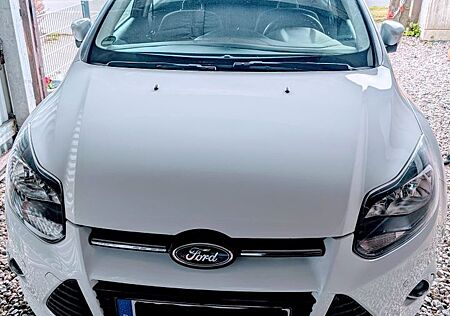 Ford Focus 2,0TDCi 120kW DPF Titanium Turnier Tit...