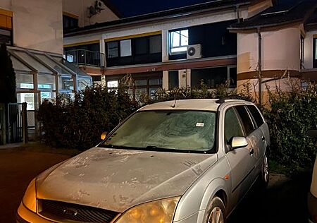 Ford Mondeo 1.8 92 kW Ghia Ghia