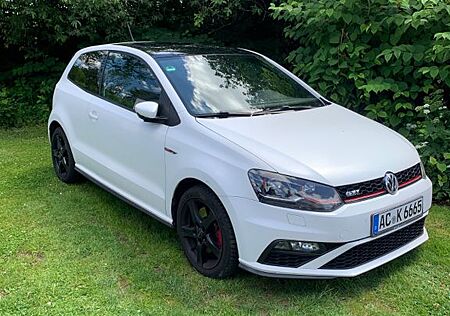 VW Polo Volkswagen 1.8 TSI DSG GTI